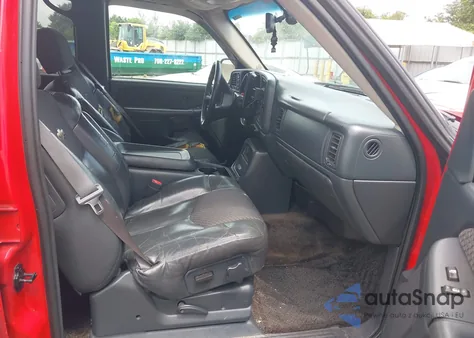 2002 Chevrolet Avalanche 1500 z USA, uszkodzony, nr VIN 3GNEK13T12G128670